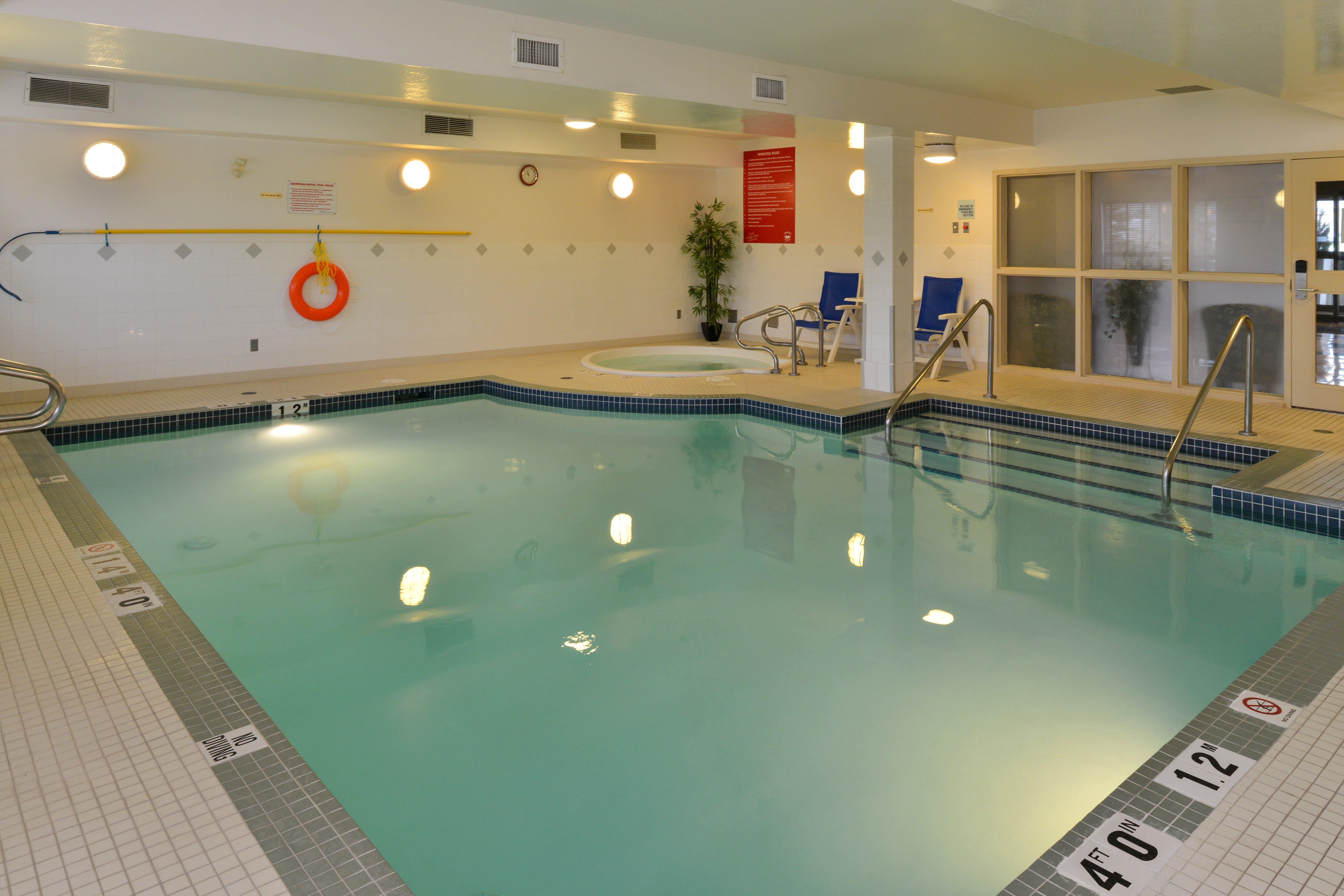 Holiday Inn Express Edmonton North By Ihg Eksteriør bilde