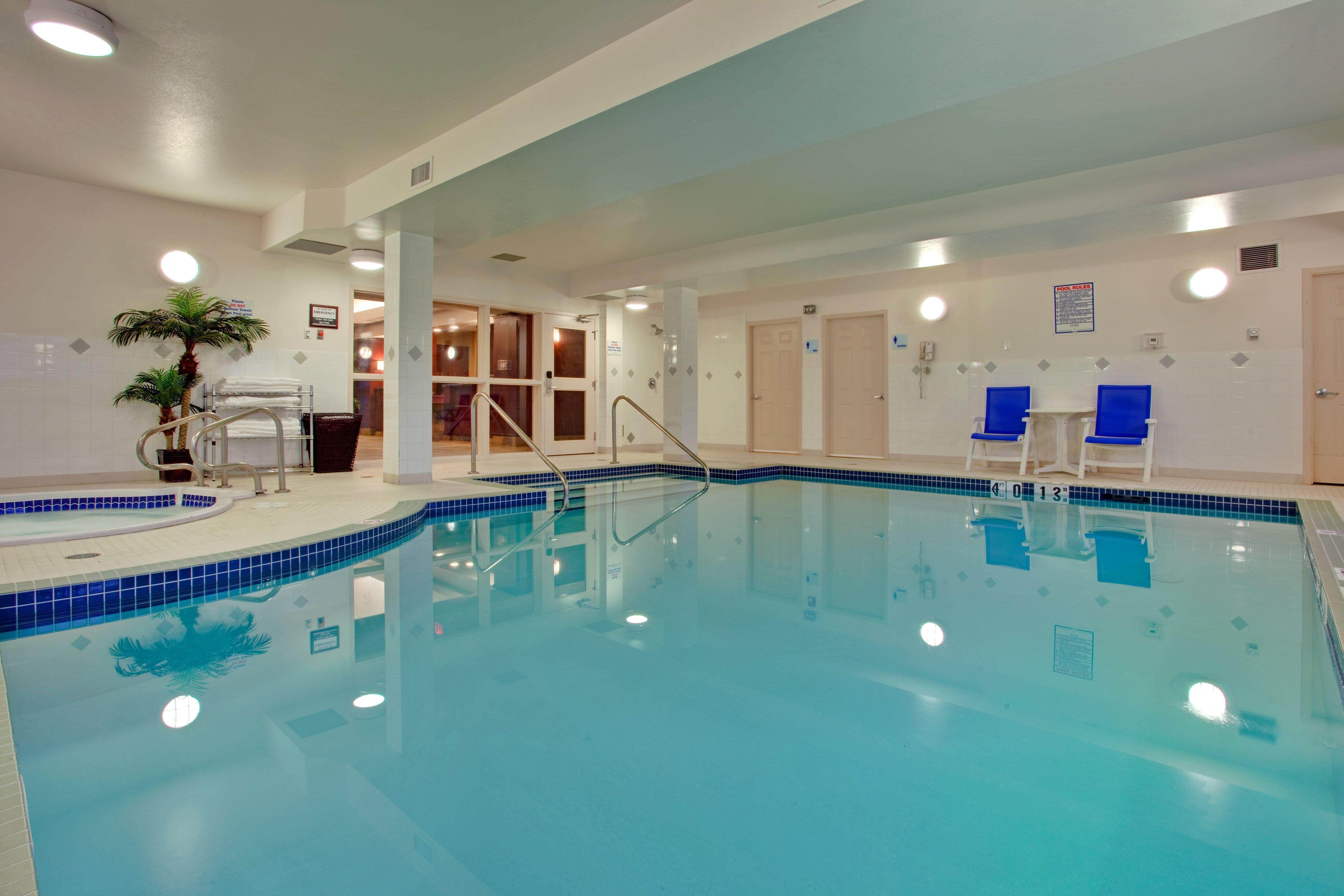 Holiday Inn Express Edmonton North By Ihg Eksteriør bilde
