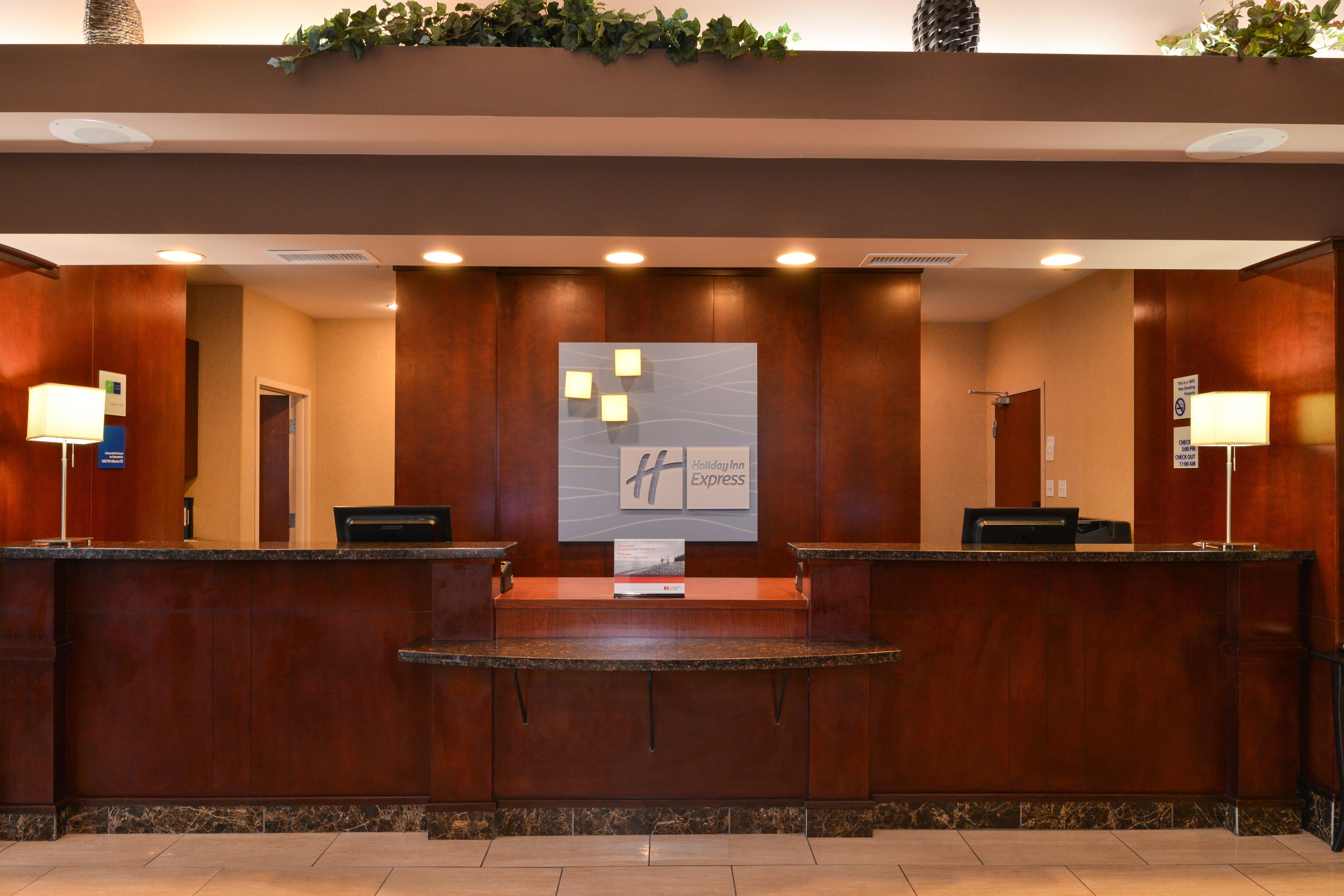 Holiday Inn Express Edmonton North By Ihg Eksteriør bilde