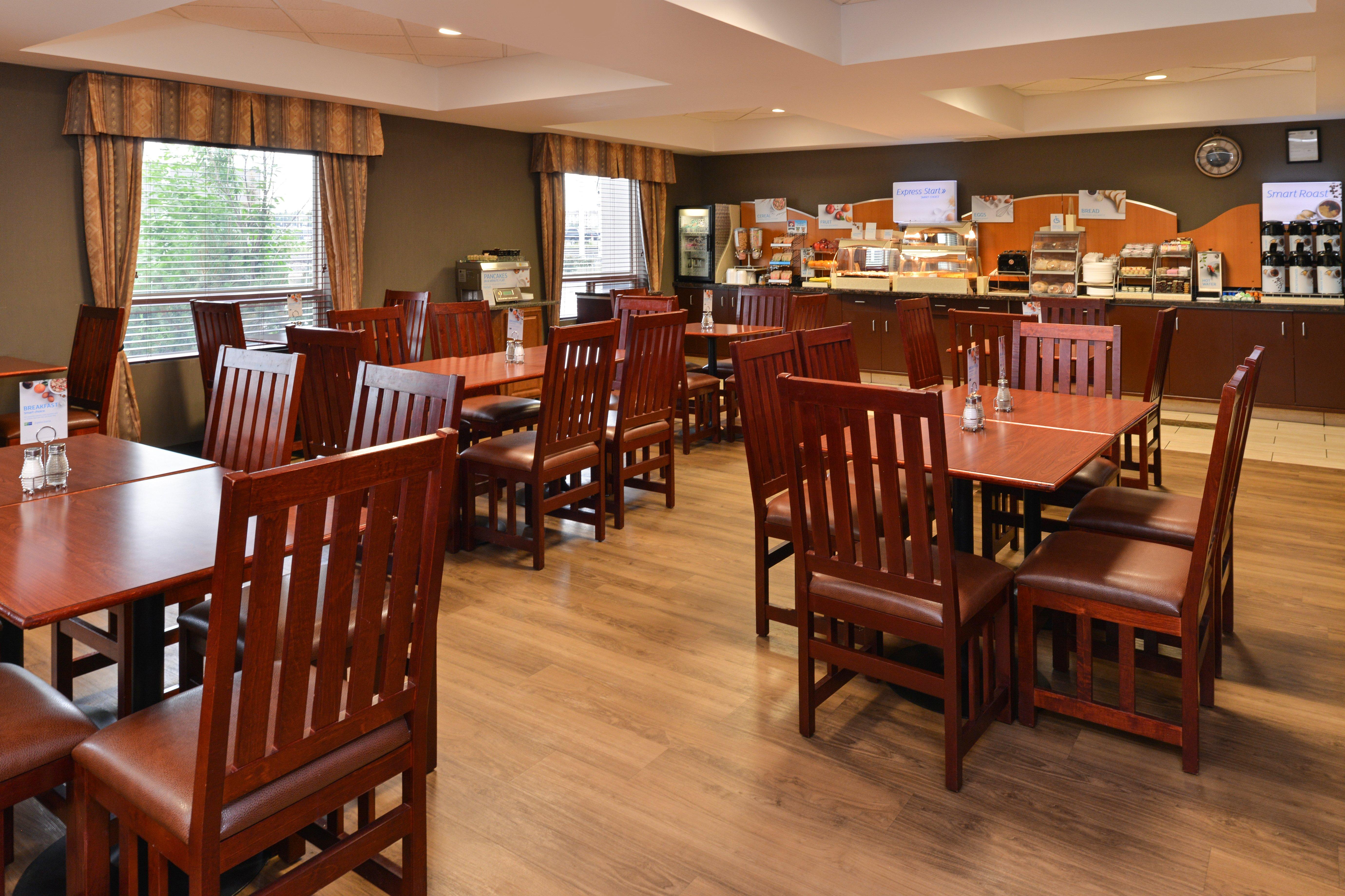 Holiday Inn Express Edmonton North By Ihg Eksteriør bilde