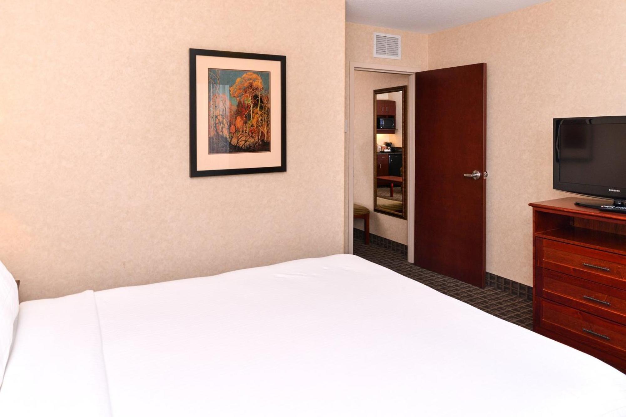 Holiday Inn Express Edmonton North By Ihg Eksteriør bilde
