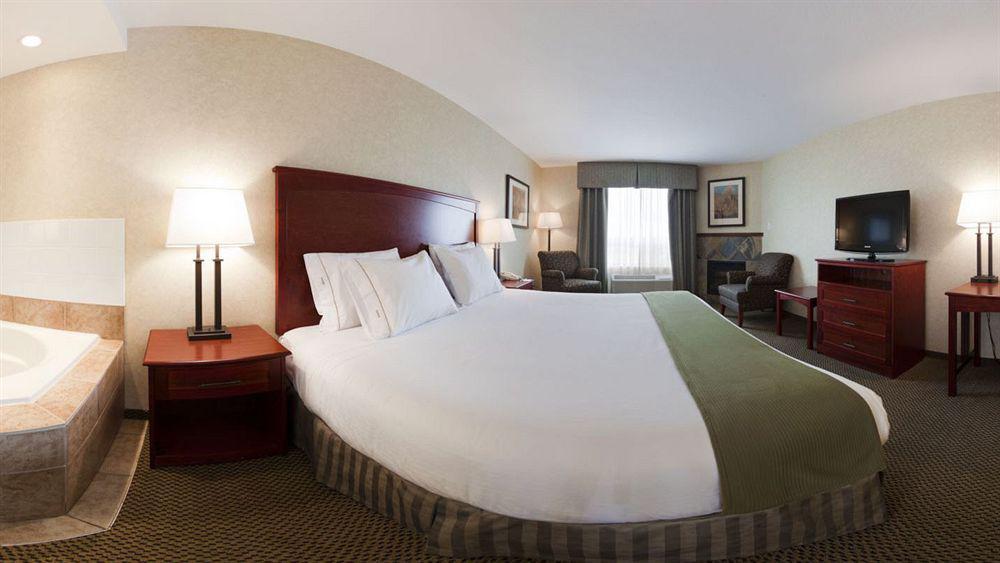 Holiday Inn Express Edmonton North By Ihg Eksteriør bilde